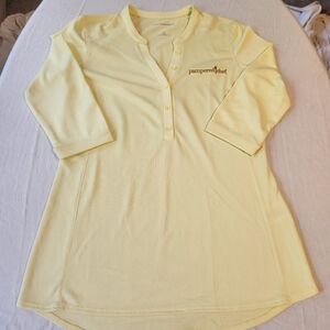 Pampered Chef Light Yellow Buttoned Top 3/4 Sleeve